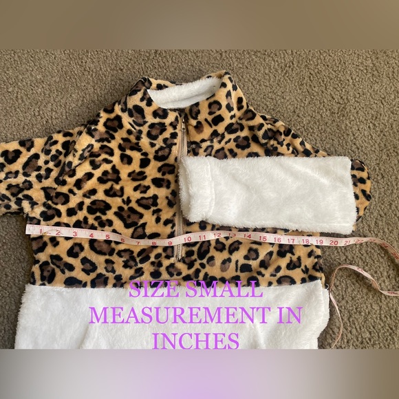 🔹WOMEN’S LEOPARD PRINT HALF ZIP PULLOVER SHERPA (super soft) SWEATSHIRT - Picture 9 of 10